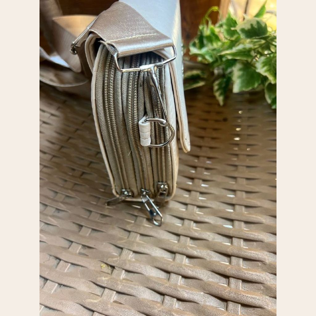 شنطة كروس — موديل 1106