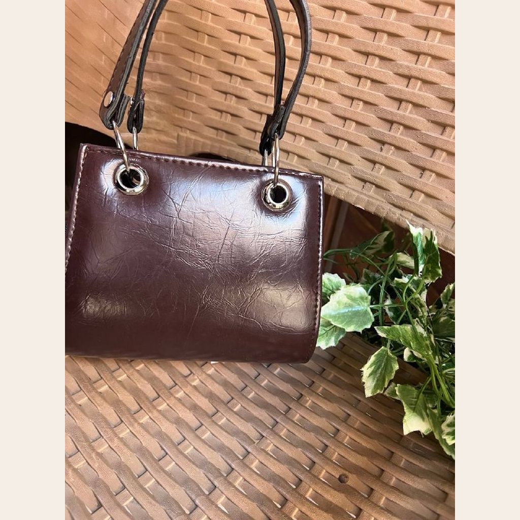 شنطة كروس — موديل 1099